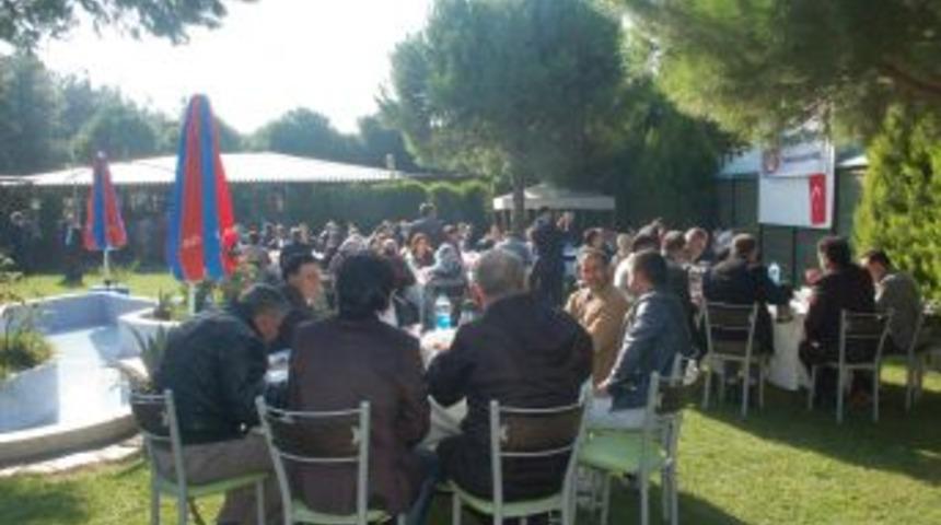 Ege'deki Ağrılılardan 'birlik' A&ccedil;ılımı