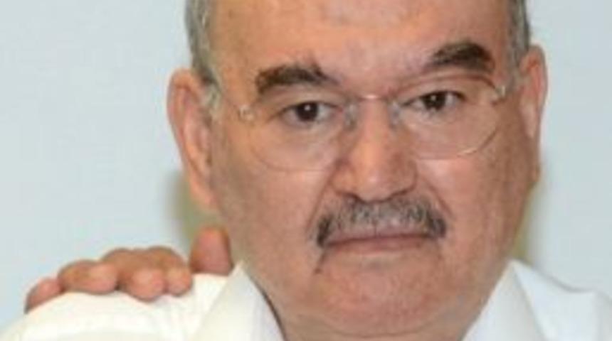 Burhan &Ouml;zfatura: Dershanelerin Kapatılması Vahim Bir Hatadır