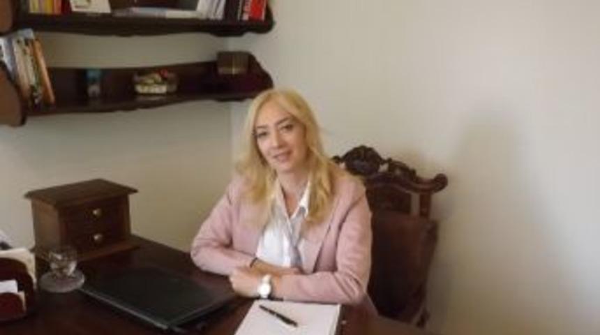 Se&ccedil;im Kampanyalarının Rengi &lsquo;kırmızı&rsquo;