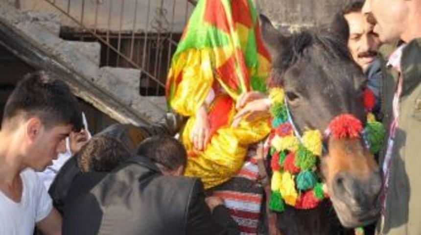 Barış S&uuml;reci Eski K&uuml;lt&uuml;r&uuml; Yeniden Yaşattı