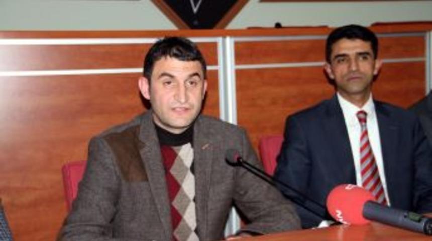 Van’daki Dershane Yöneticileri De Kapatılmaya Tepki Gösterdi