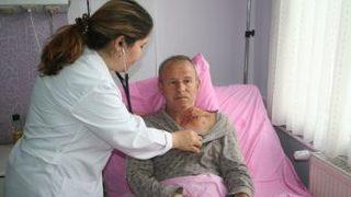 Şah Damarından Kol Damarına Bypass Yapıldı