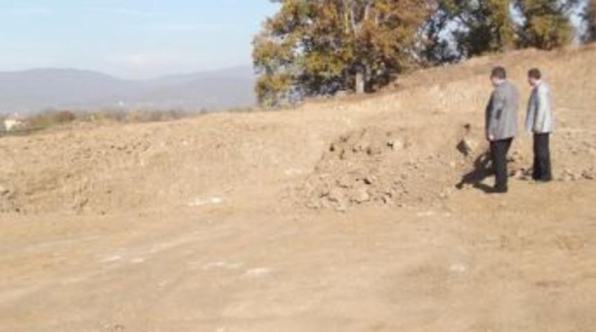 Okul İ&ccedil;in Alanda &Ccedil;alışmalar Başladı