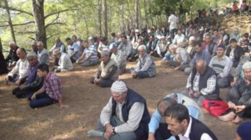 Bozyazı'da K&ouml;yl&uuml;ler Yağmur Duası Yaptı