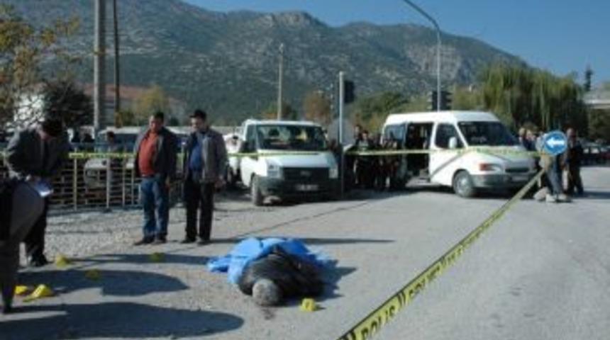 Muhtara silahlı saldırı