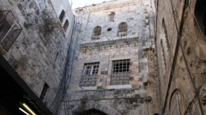 Kud&uuml;s Eski Şehir&rsquo;de Tarihi Evlerin Restorasyonuna Başlandı