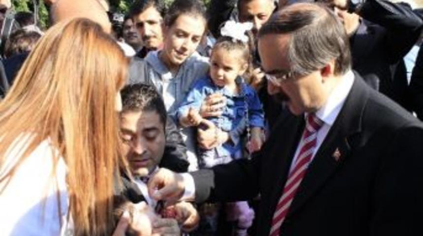Adana'da Polio Aşı G&uuml;nleri Başladı