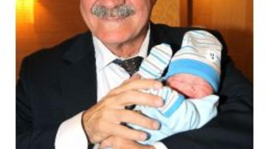 Başkan Tanık Dede Oldu