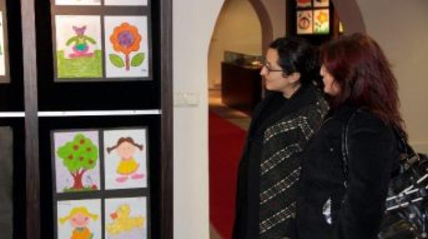L&ouml;semili &Ccedil;ocukların Resim Ve El Becerileri Sergilendi