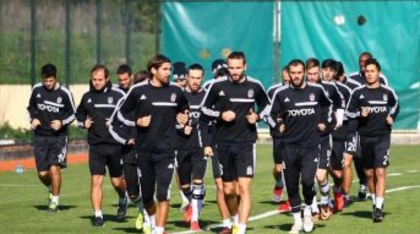 Beşiktaş, Torku Konyaspor Ma&ccedil;ı Hazırlıklarını S&uuml;rd&uuml;r&uuml;yor