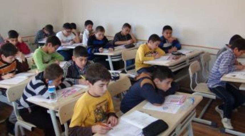 'Okuma Salonlarımızı Kapatmayın'