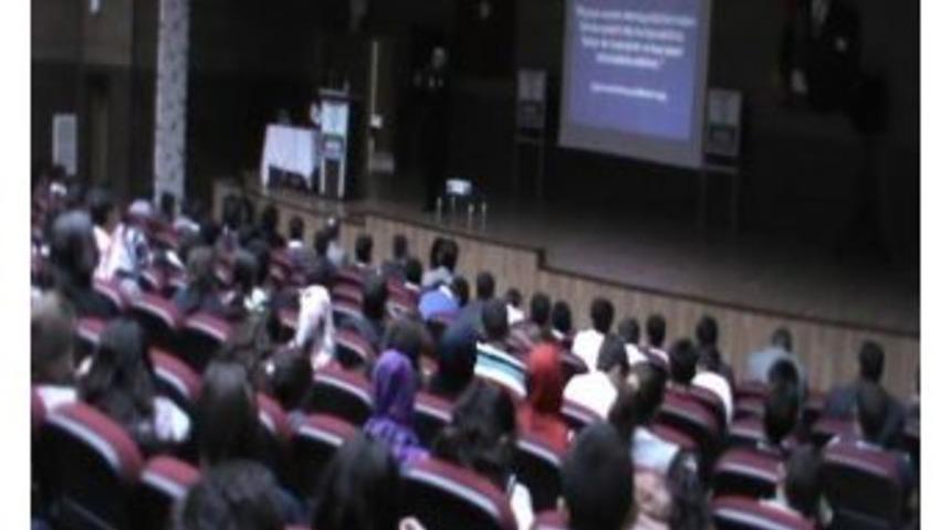 Gen&ccedil;lere 'hayata Evet' Projesi Anlatıldı