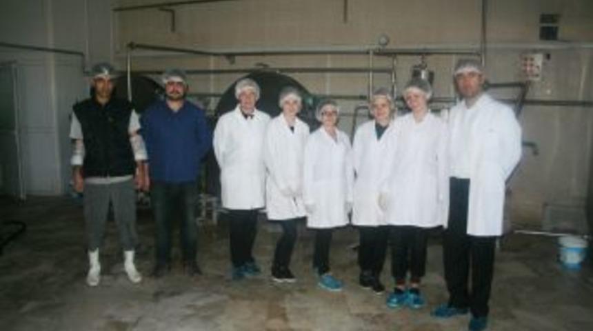 Litvanyalı Öğrenciler Süt Fabrikalarında Staj Yaptı
