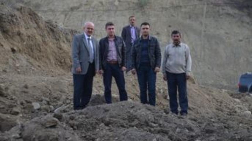 Genel Sekreter Mehmet Uzun Eskipazar K&ouml;y Yollarında İncelemelerde Bulundu