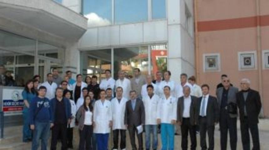 Bucak'ta Hekimler Şiddeti Kınadılar