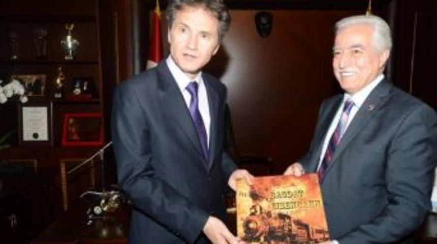 B&uuml;y&uuml;kel&ccedil;i Onefrei:"belediyeler Arası İşbirliği Geliştirilmeli"