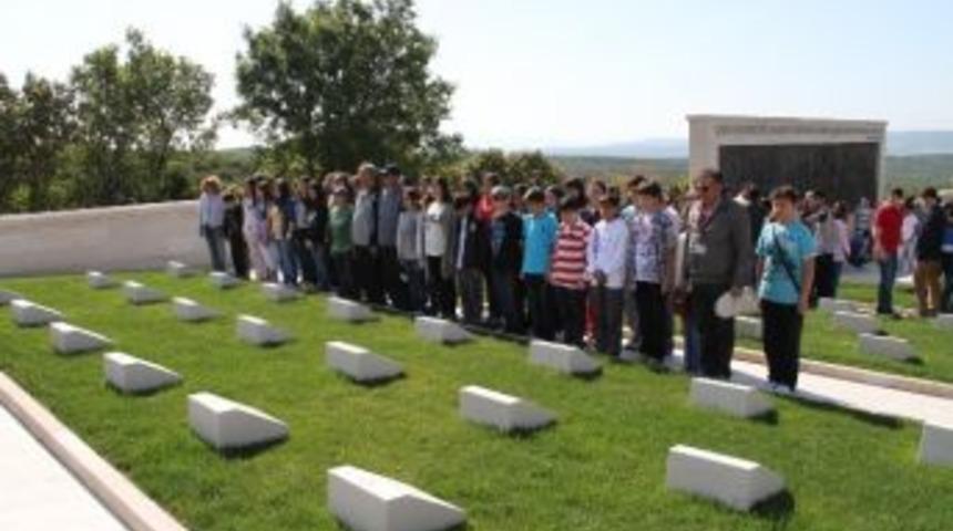 D&ouml;rt Yılda 8 Bin Gen&ccedil;, &Ccedil;anakkale&rsquo;yi Gezdi