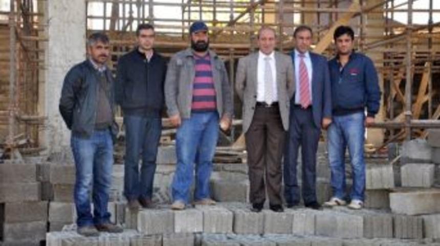 Y&uuml;ksekova&rsquo;nın Yeni Sebze Hali 2014&rsquo;de Hizmete Girecek