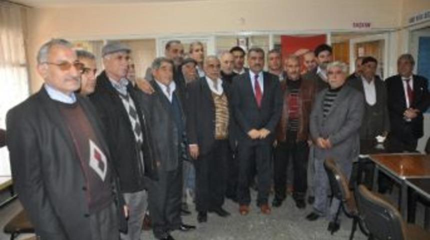 Selahattin G&uuml;rkan, &Ouml;z P&uuml;t&uuml;rgeliler Derneği&rsquo;ni Ziyaret Etti