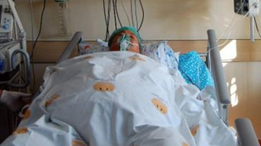 180 Kiloluk Kadını Yoğun Bakıma Kaldırdılar