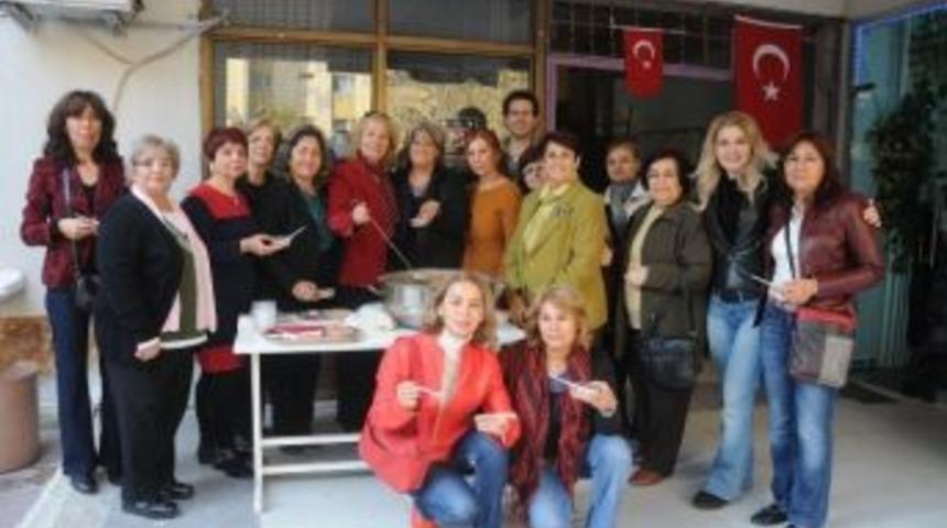 Manisa&rsquo;da Kadınlardan Aşure Etkinliği