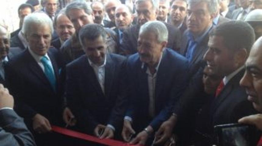 Karabağlar Anıttepe Derneği A&ccedil;ıldı