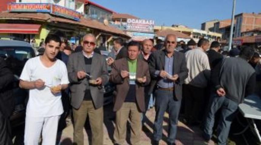 Sarıkaya M&uuml;ft&uuml;l&uuml;ğ&uuml; Aşure Dağıttı