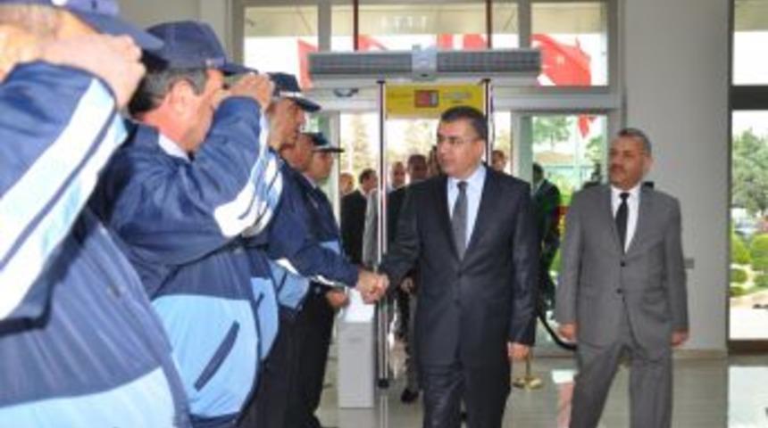 Vali Lekesiz: Reyhanlı Halkı K&ouml;t&uuml; Oyunlara Alet Olmadı