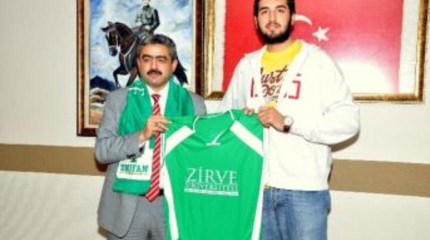 Gen&ccedil; Basketbolcu, Başkan Alıcık&rsquo;ı Ziyaret Etti