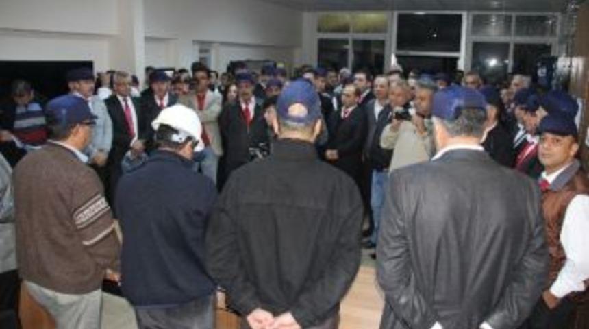 Otob&uuml;s Şof&ouml;rleri G&ouml;zyaşları İ&ccedil;inde 1 G&uuml;n İş Bırakma Eylemi Başlattı