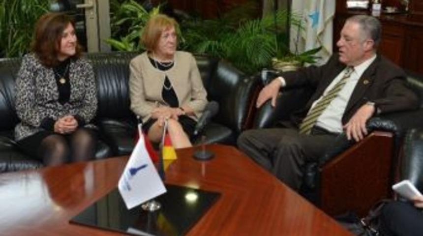 İzmir'e Dost Ziyareti