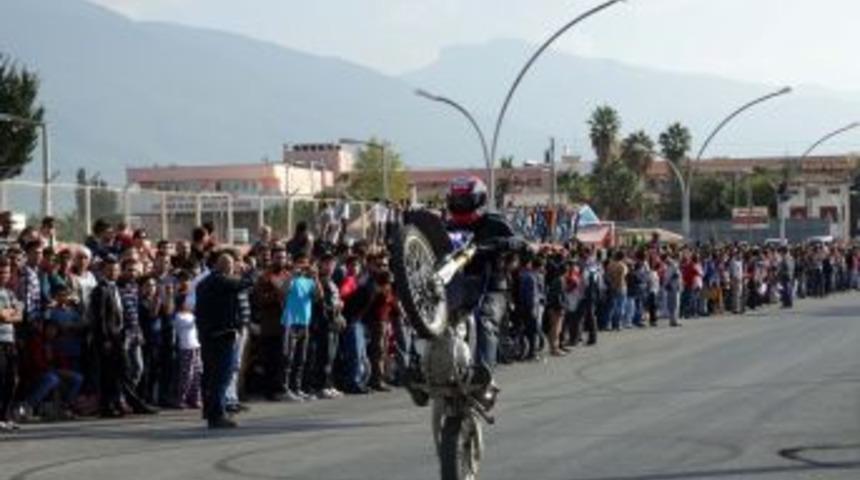Şampiyon Sporcunun Motor G&ouml;sterisi Nefesleri Kesti