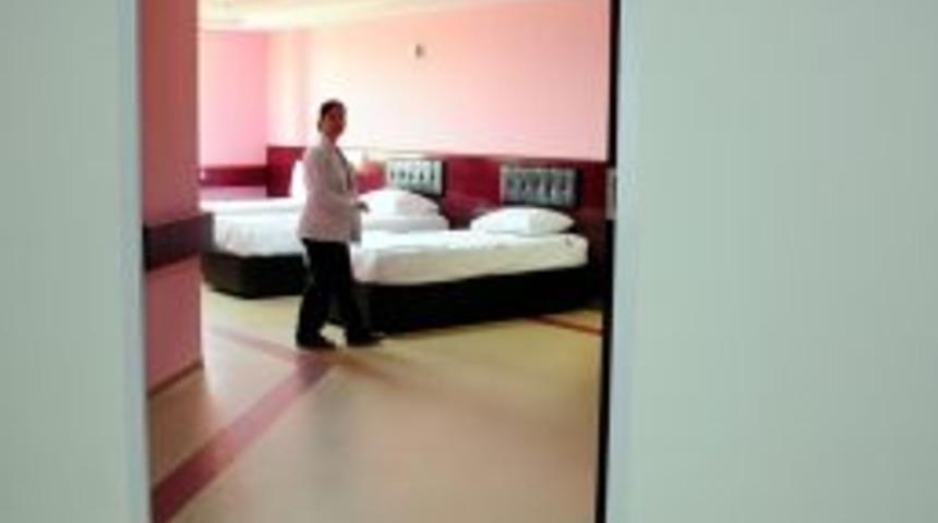 G&uuml;neydoğulu Anne Ve Anne Adayları Hastanedeki 'l&uuml;ks Otel'de Kalıyor