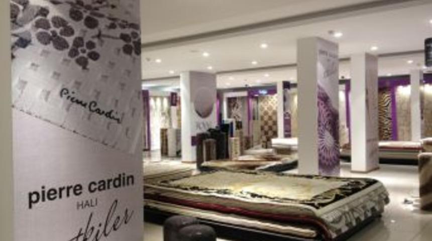 Royal Ve Pierre Cardin Halı 207. Teşhir Mağazası İzmir'de A&ccedil;ıldı