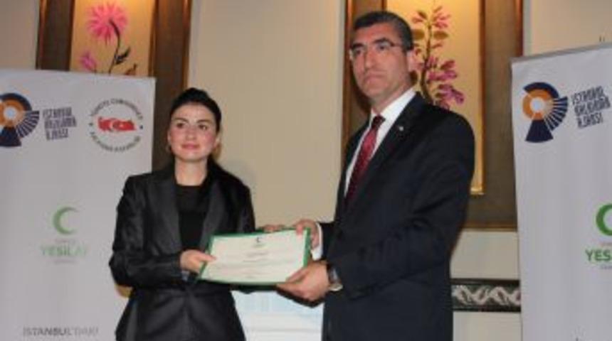 Yeşilay&rsquo;dan &Ccedil;ocuklara Alkol Uyarısı: Tehlike Yanı Başımızda!