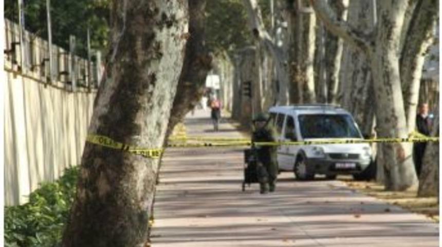 Beşiktaş'ta Ş&uuml;pheli Paket Paniği