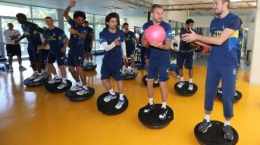 Fenerbah&ccedil;e, Medical Park Antalyaspor Ma&ccedil;ı Hazırlıklarını S&uuml;rd&uuml;r&uuml;yor