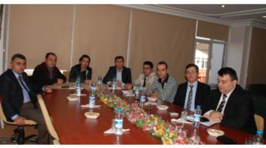 'Dershanelerin Kapatılması &Uuml;lke Ekonomisine B&uuml;y&uuml;k Zarar Verir'