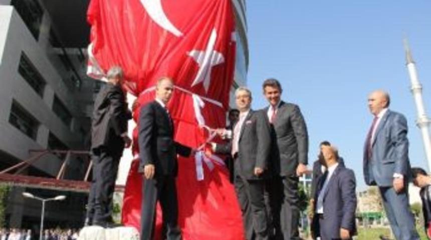 Feyzioğlu: &ldquo;atat&uuml;rk'e Yapılan Saldırılar, Aslında T&uuml;rk Milletine Y&ouml;neliktir&rdquo;