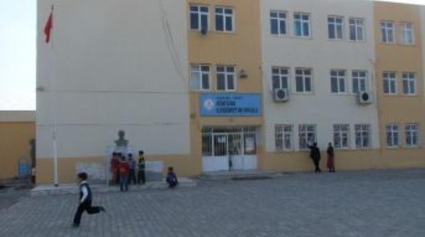 Kaymakam Keklik Okullarda İncelemelerde Bulundu