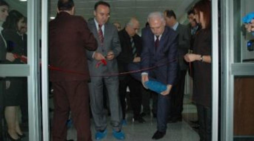 Atat&uuml;rk &Uuml;niversitesi Araştırma Hastanesi&rsquo;nde Kemik İliği Ve K&ouml;k H&uuml;cre Merkezi D&uuml;zenlenen T&ouml;renle A&ccedil;ıldı