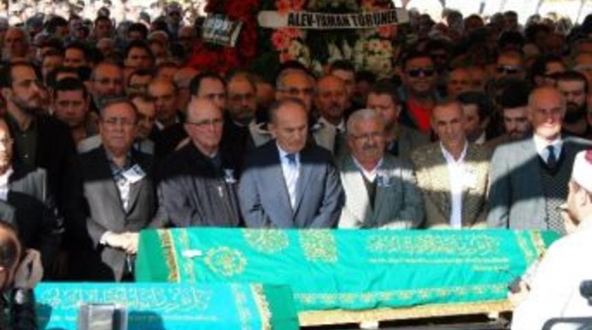 Aytun&ccedil; Altındal, Son Yolculuğuna Tekbirlerle Uğurlandı