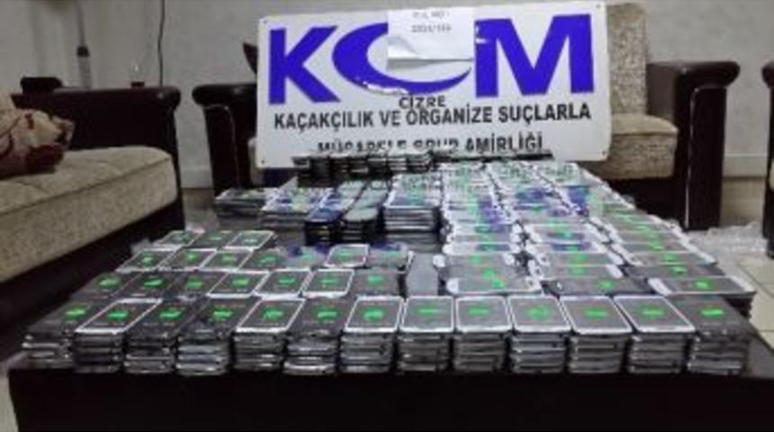 &Ccedil;eyizlik Eşyanın İ&ccedil;inden Ka&ccedil;ak Sigara &Ccedil;ıktı