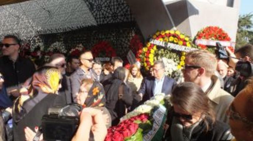 Aytun&ccedil; Altındal, Tekbirlerle Uğurlandı