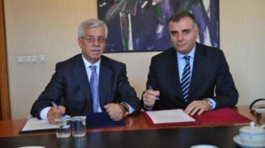 Anadolu &Uuml;niversitesi'nden İş Birliği Protokolleri