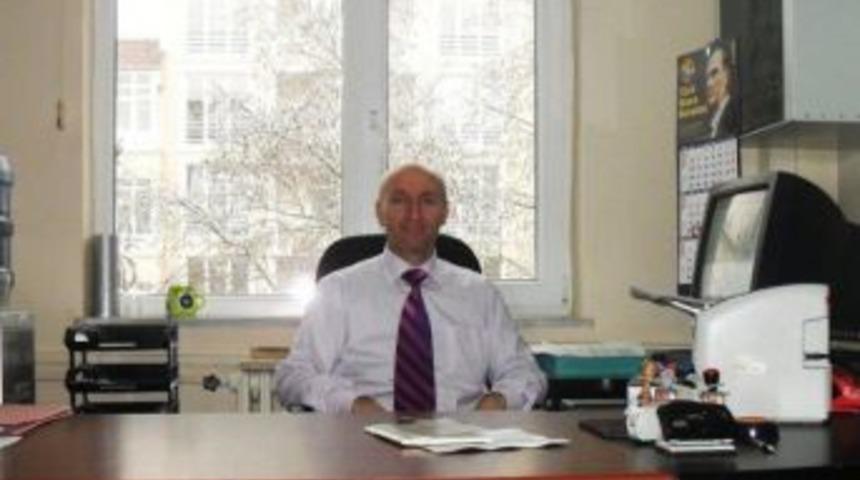 &Ouml;zg&uuml;r; &ldquo;muratlı&rsquo;nın En B&uuml;y&uuml;k T&uuml;ketici Sorunu Kredi Kartları&rdquo;