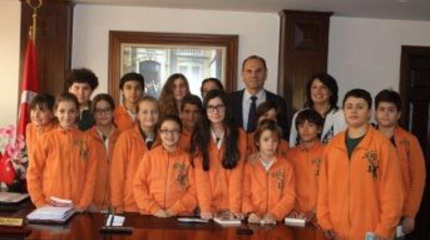 Doğa Kolejliler "eğitimin Kalesi"nde