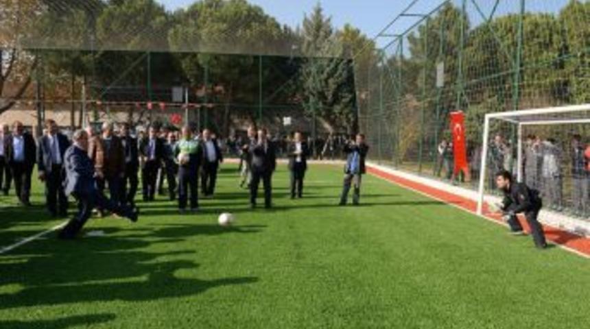 Bursa'da Bir Okul Daha Spor Salonuna Kavuştu