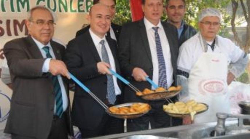 Aydınlılar Zeytinyağı T&uuml;ketimini Artırmak İ&ccedil;in Kolları Sıvadı