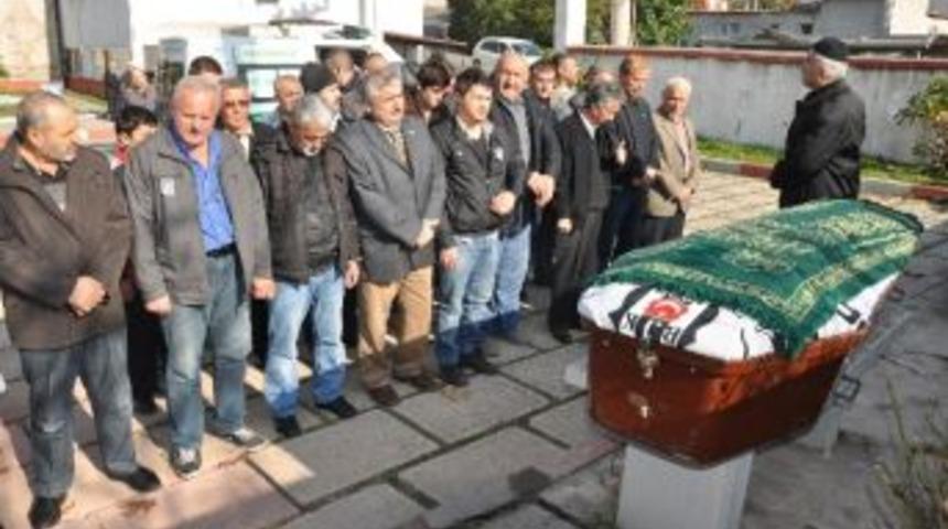 Berkay Ş&uuml;pheli &Ouml;l&uuml;mle Toprağa Verildi